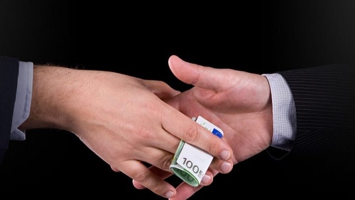 “La mayoría de los casos de corrupción involucra al mundo político