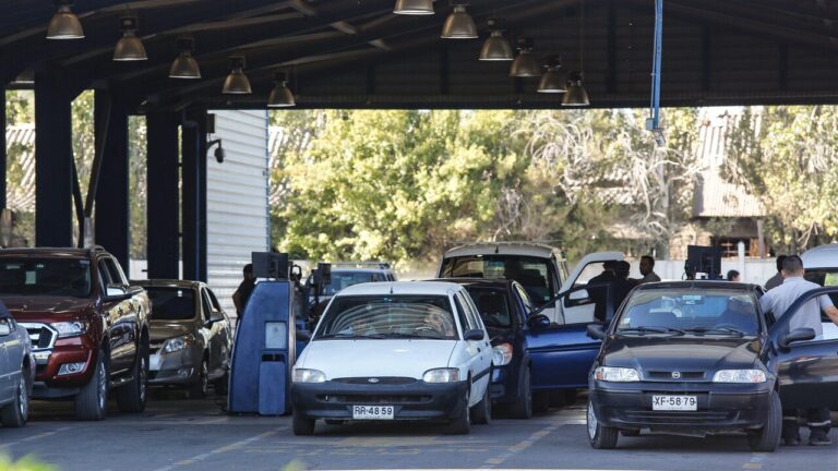 Alcaldes y gobierno se reunieron por colapsos en municipios para renovar licencias de conducir