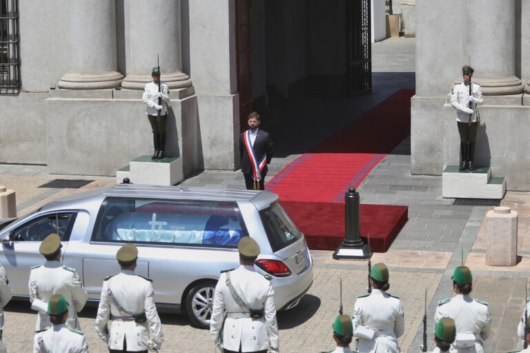 Descartan presencia de Boric en conmemoraciones por muerte de Piñera: “No está confirmado en ninguna hasta el momento”