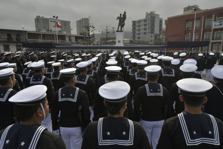 Cinco delincuentes encapuchados roban campo de entrenamiento de la Armada en Viña del Mar