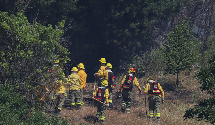 Emergencia en Huechuraba: Senapred declara Alerta Roja por incendio en Las Tranqueras