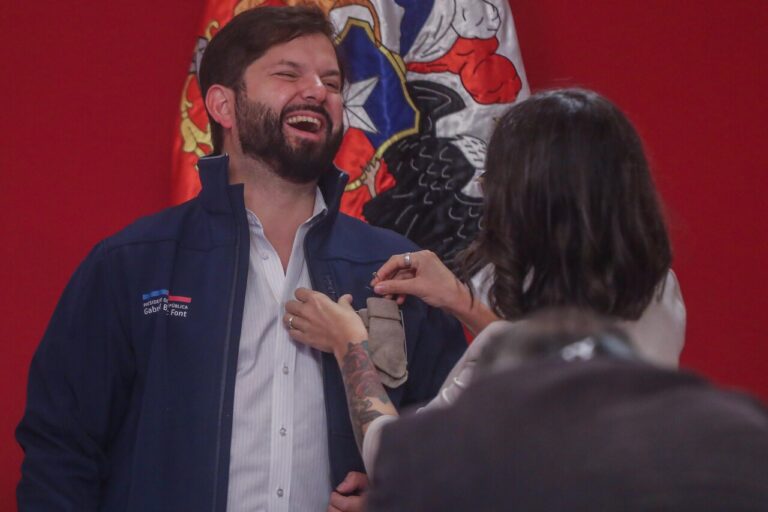 El descuido del Presidente Gabriel Boric: Reveló sin querer el sexo de su bebé