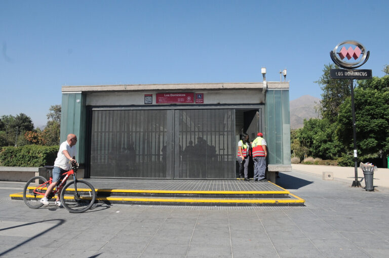 Apagón en Chile: Metro de Santiago y Valparaíso registran fallas eléctricas