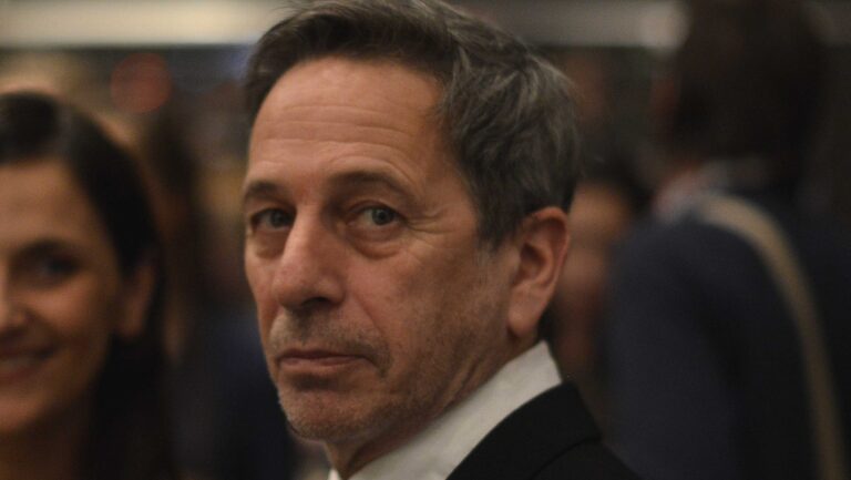 Alfredo Castro encabeza “After Elena”, coproducción internacional destacada por la prensa estadounidense