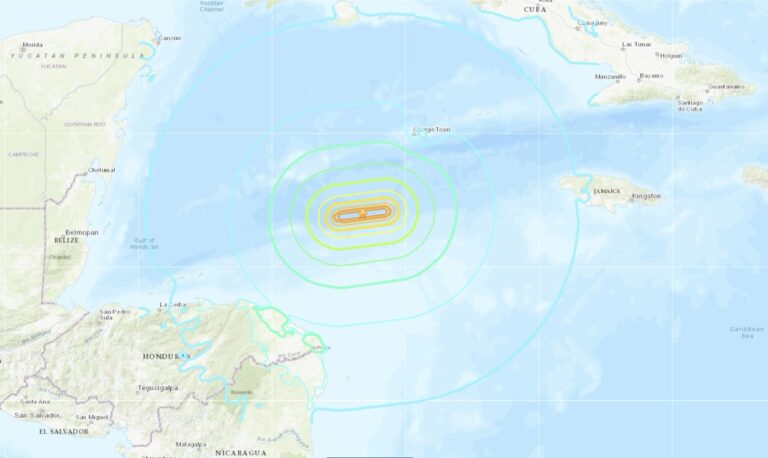 Terremoto en el Mar Caribe: Centro de Alertas de Tsunami de Estados Unidos mantiene alerta de maremoto para Cuba y Honduras, pero la retira en gran parte del Caribe