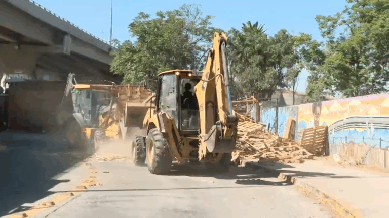 Amplio operativo en Maipú culmina con la demolición de toma donde se encontró el cuerpo de Ronald Ojeda