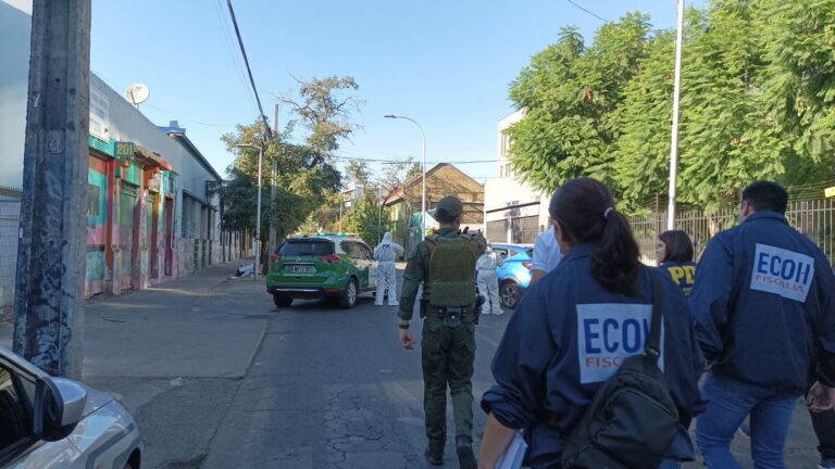 PDI investiga balacera en Barrio Bellavista que terminó con cinco sujetos heridos