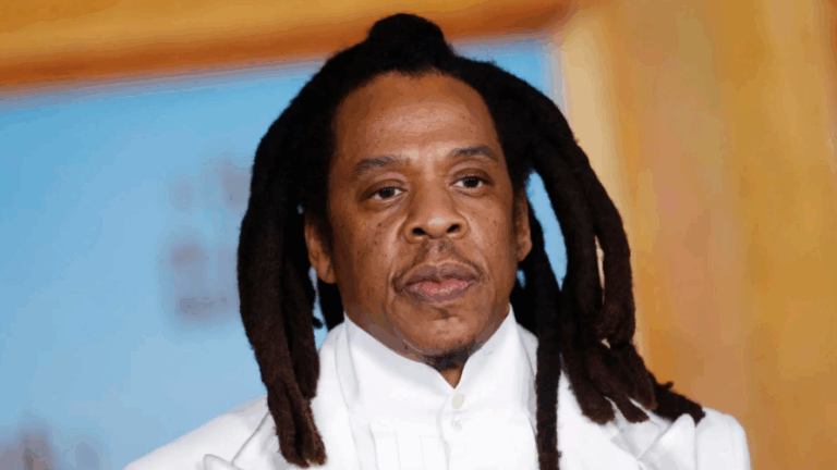 Jay-Z da un giro en su estrategia legal por presunta agresión sexual y retira moción de sanciones contra abogado demandante