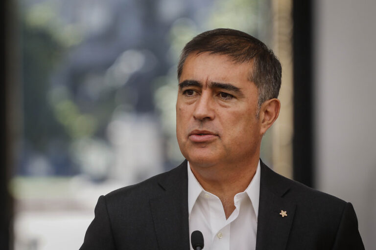 Corte Suprema declara inadmisible recurso presentado por Desbordes para evitar construcción de nueva cárcel en Santiago