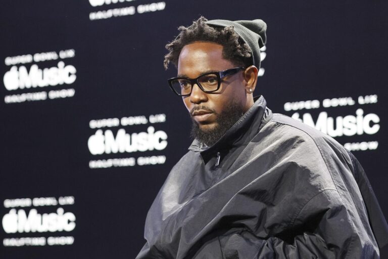 Quién es Kendrick Lamar, el artista que cantará en el halftime show del Super Bowl 2025