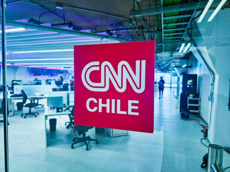 CNN Chile recibe dos nominaciones al Premio Periodismo de Excelencia 2024 en la categoría Entrevistas