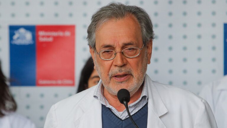 Osvaldo Salgado, subsecretario de Redes Asistenciales, presenta su renuncia voluntaria al cargo