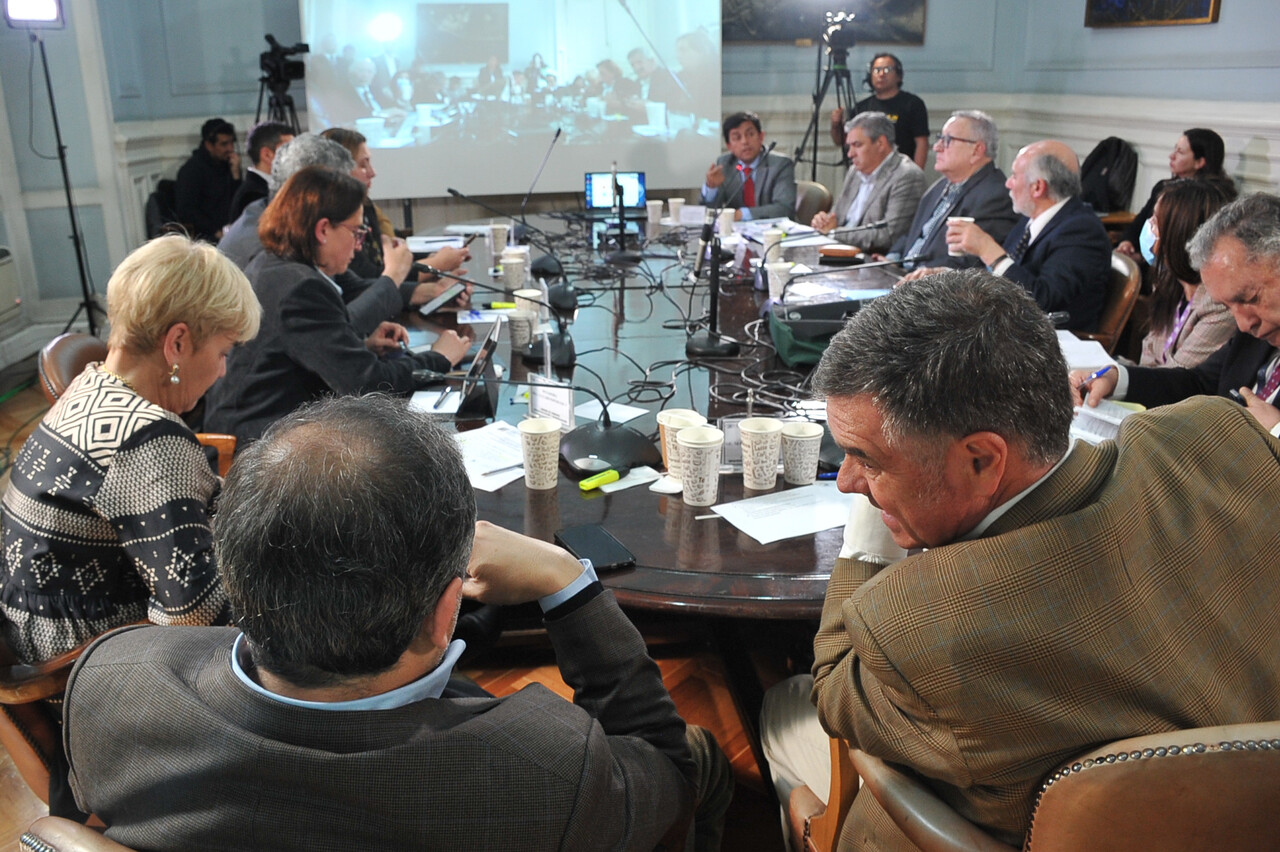 De qué se trata el proyecto de ley Seguridad Municipal: Así va su tramitación en el Senado/Agencia Uno
