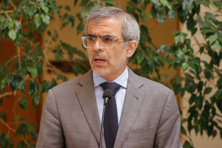 “Es su legítima reacción”: Cordero desdramatiza respuesta de Venezuela tras acusación de Chile en la CPI por caso Ojeda