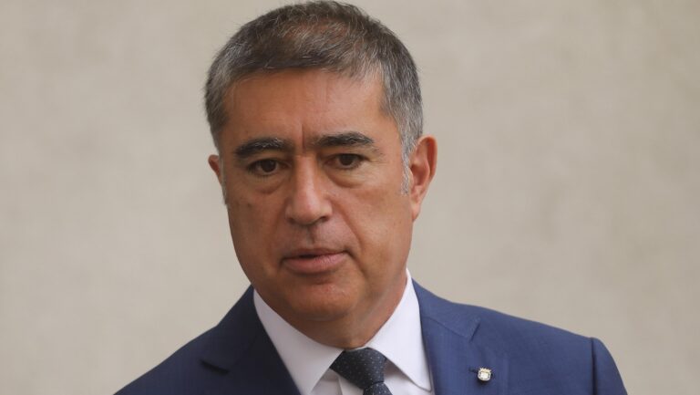 Mario Desbordes interpondrá demanda civil para frenar la expansión de la cárcel de Santiago