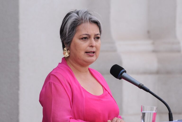 Ministra Jara sobre la posibilidad de ser candidata presidencial: “Voy a esperar lo que resuelva el PC y el presidente Boric”