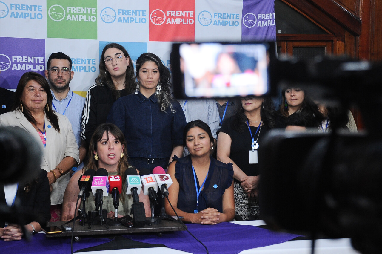 Frente Amplio aún no define carta presidencial: Seguirán debate "en las próximas semanas"/Agencia Uno