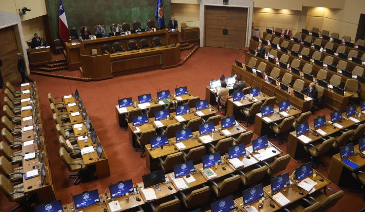 Con oficialistas y del PSC: ¿Qué parlamentarios votaron en contra del proyecto que buscaba prevenir el nepotismo?