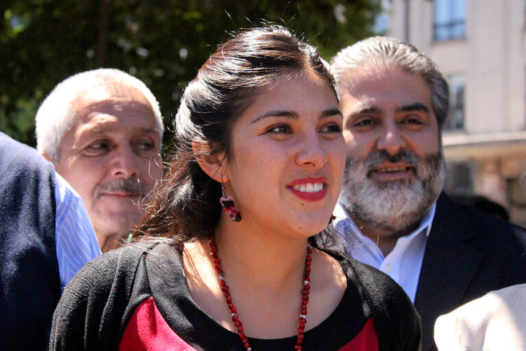 Compañía vinculada a 