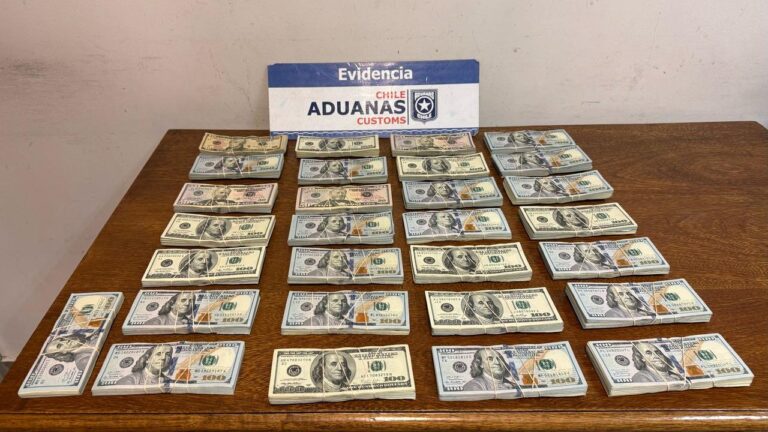 Hombre intentó ingresar a Chile por paso fronterizo Chungará con contrabando de 286 mil dólares