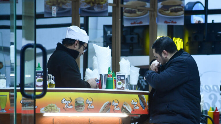 Chile enfrenta una crisis de obesidad: 83% de los adultos tendrá sobrepeso en 2025