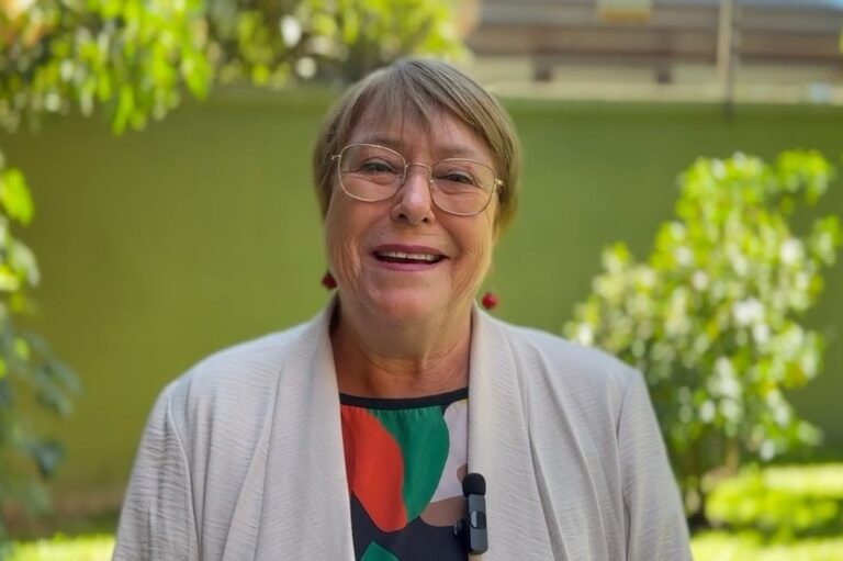 Bachelet se baja como candidata presidencial del oficialismo: 