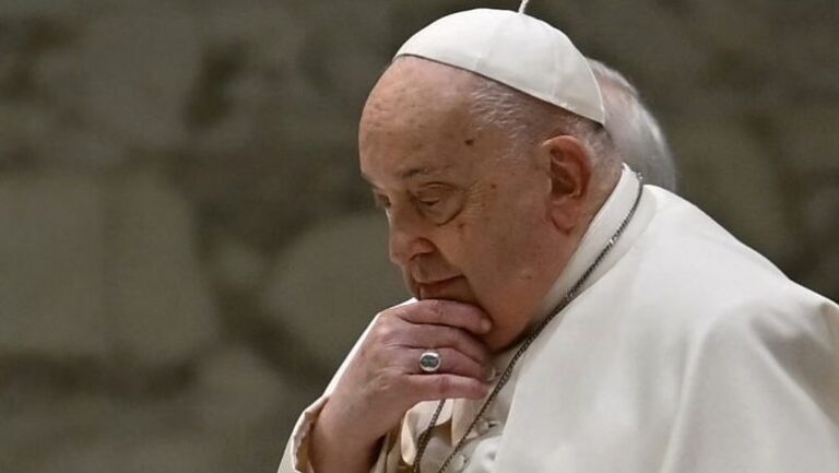 Papa Francisco envía su primer mensaje desde el hospital: 