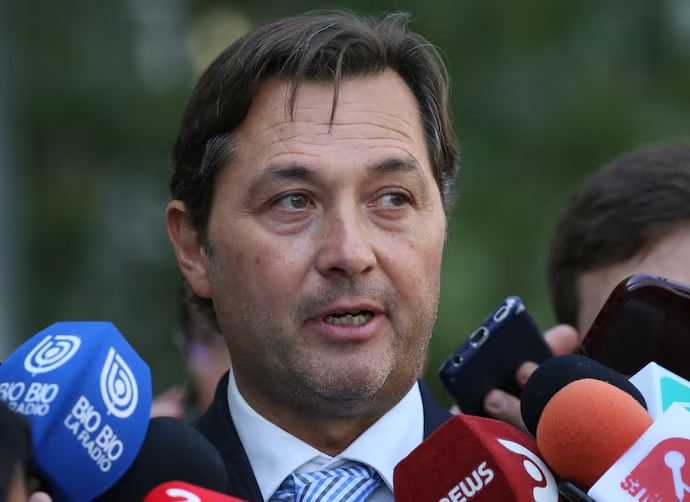 Corte Suprema admite recurso interpuesto por el PC y el FA para remover al fiscal Cooper tras investigación contra Cariola