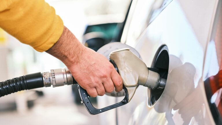 Precios de los combustibles en Chile: Cómo varían para la primera semana de marzo