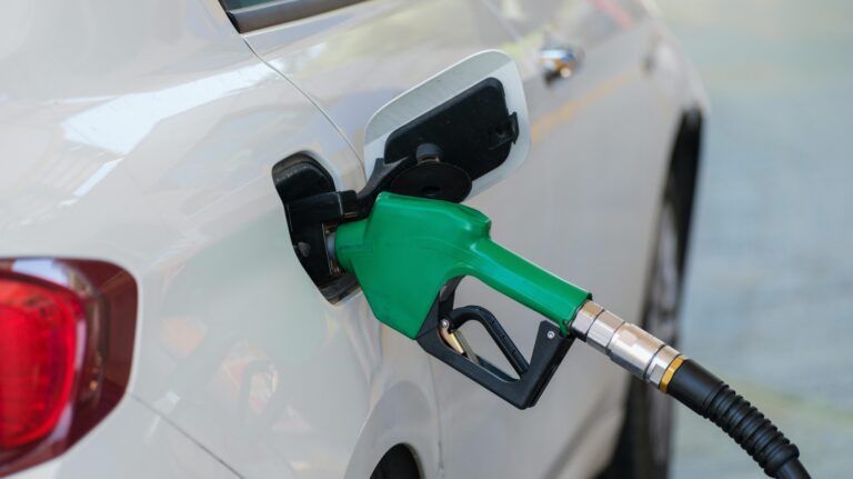 Precios de los combustibles en Chile: Cómo varían para la última semana de marzo