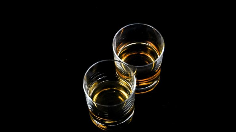 Europa retrasa el arancel de whisky a Estados Unidos: Esto es lo que se conoce hasta ahora