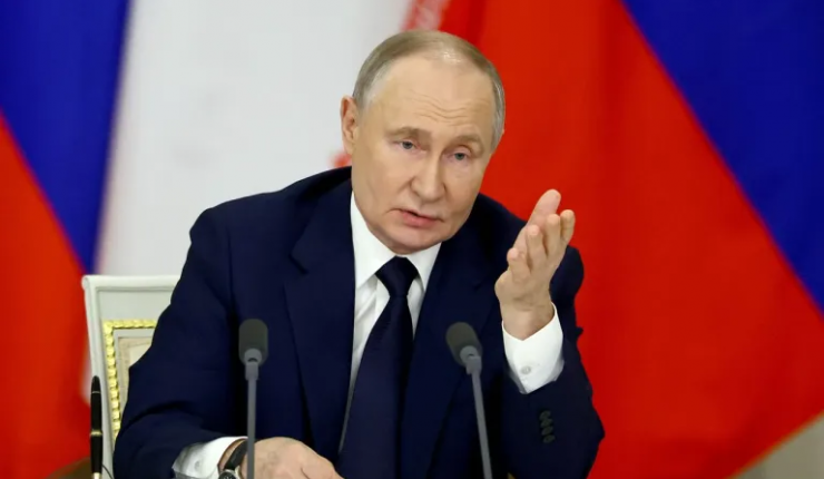 Putin anuncia tregua de 72 horas en Ucrania y Kiev exige alto el fuego inmediato