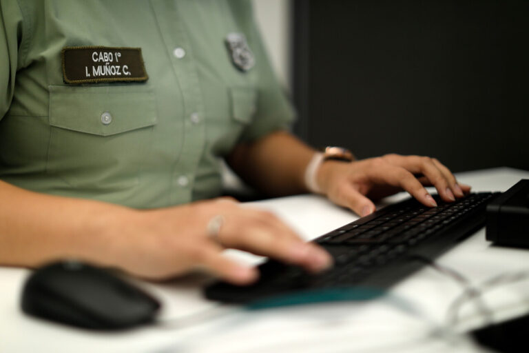 Carabineros abre 84 nuevos cupos de trabajo: ¿Dónde postular y hasta cuándo hay plazo?