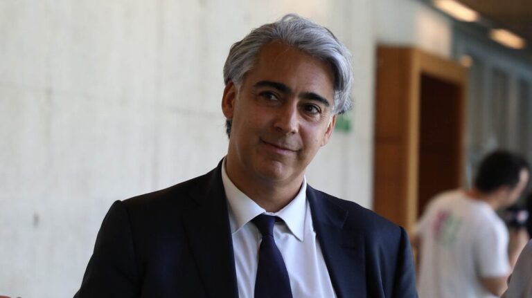 Marco Enríquez-Ominami vuelve a instar al oficialismo para ir a primarias: 