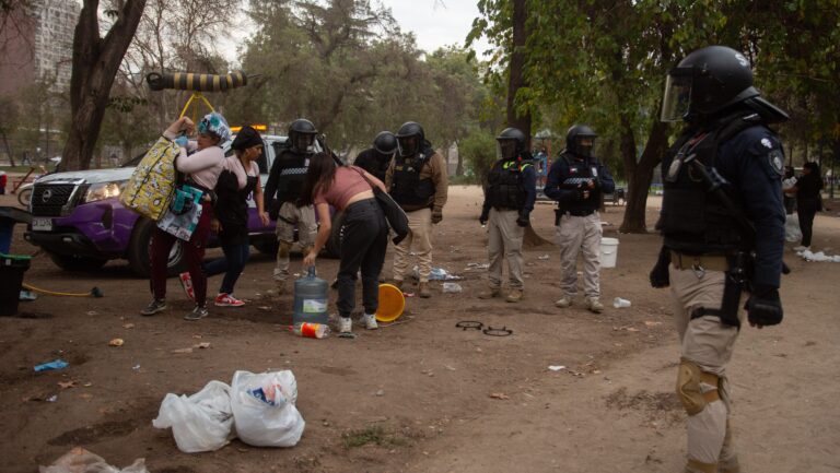 Junta de Vecinos del Parque Almagro a Desbordes: 