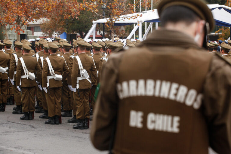 Expulsan a cuatro alumnos de escuela de suboficiales de Carabineros tras denuncia por abuso sexual contra compañero
