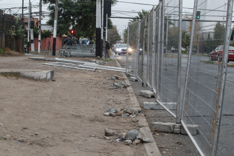Aparece presunta tercera víctima de la tragedia en el Monumental: Acusa que carro la aplastó y Carabineros no le prestó auxilio