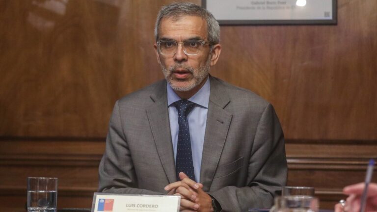 Tras ataque a central Rucalhue: Ministro Cordero viajó al Biobío y se reunirá con embajador de China en Chile