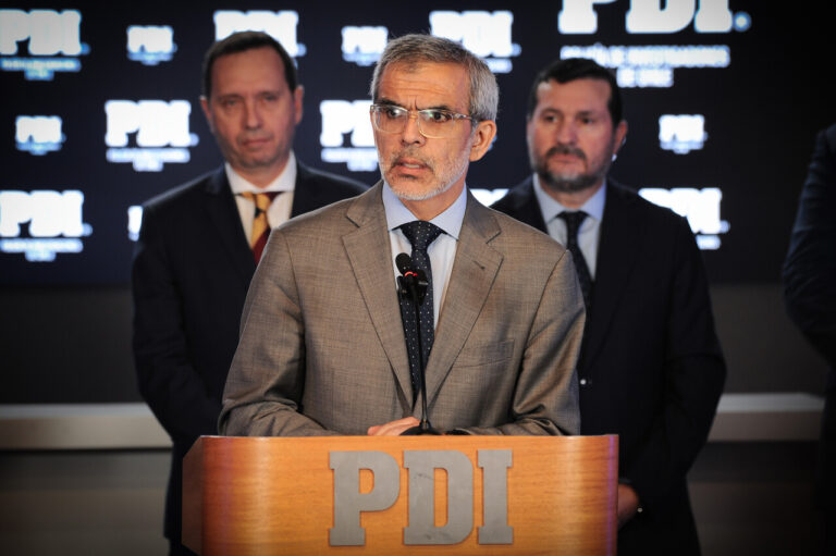 Hallazgo en Cuesta Barriga: Cordero asegura que restos humanos serían de uso académico, pero Fiscalía investiga posible delito
