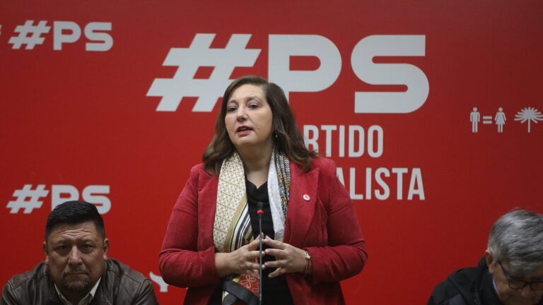 PS respalda la candidatura de Carolina Tohá a un día de la inscripción de las primarias