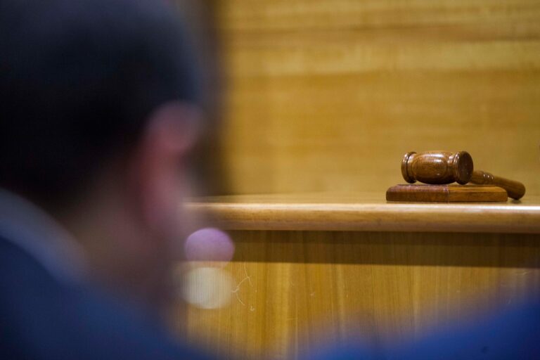 Acusan a jueza y abogada de Los Ángeles de 