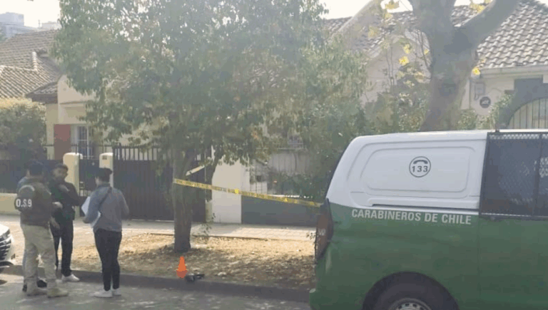 Encuentran en Ñuñoa a hijo de actriz Lorene Prieto con sus dos manos amputadas: Había denuncia por presunta desgracia