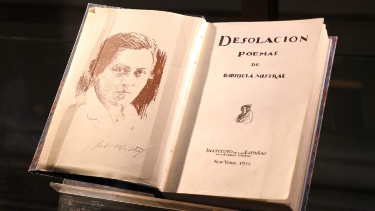 El flanco político por el enfoque de los 80 años del Nobel a Gabriela Mistral entre la oposición y el Gobierno