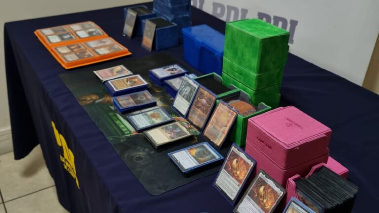 PDI recupera millonaria colección de cartas 