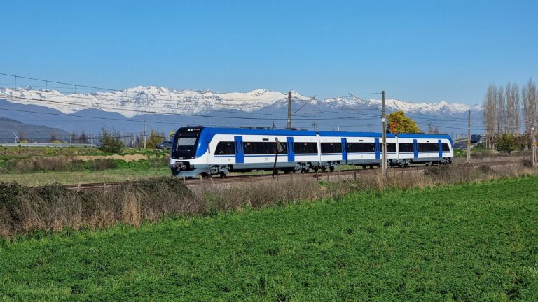 Tren Santiago-Batuco: EFE adjudica las obras del proyecto y comenzarán los trabajos este 2025