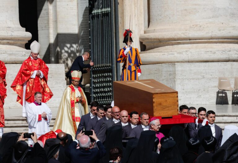 Homilía del funeral del Papa Francisco destaca que 