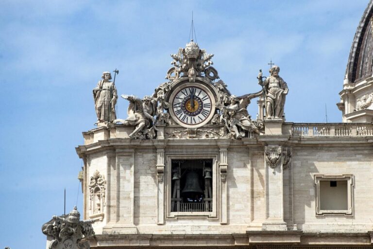Papa Francisco será velado en la capilla de su residencia desde hoy tras la constatación de su muerte