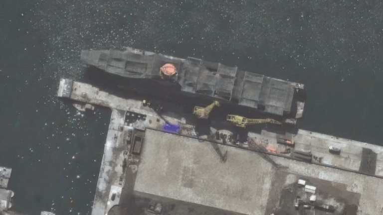 ¿El buque de guerra más grande hasta la fecha? Fotos revelan la nueva construcción que está realizando Corea del Norte