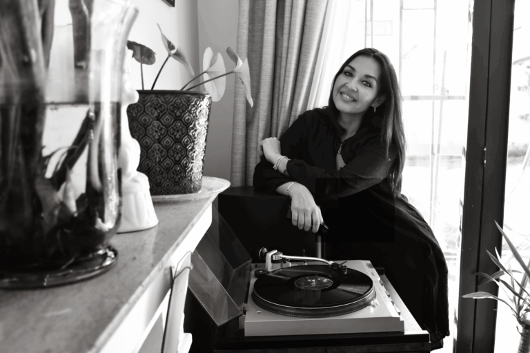 Denisse Malebrán: “La farándula no tiene nada que ver con la cultura”