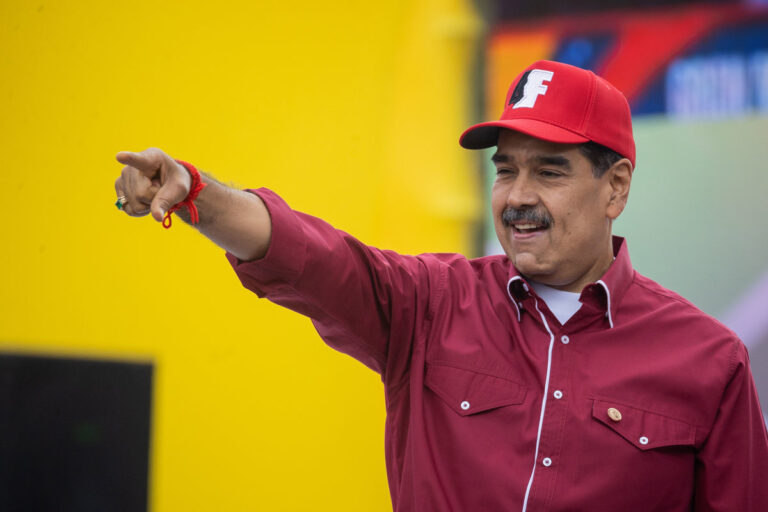 Maduro evalúa aranceles de Trump y afirma que Venezuela superará cualquier “perturbación”